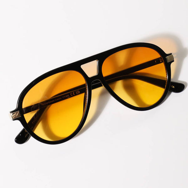 Aviator with Metal Accent