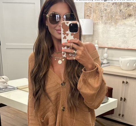 The Sis Kiss - Collectors Charm Necklace Designed for Charms Gold | Silver