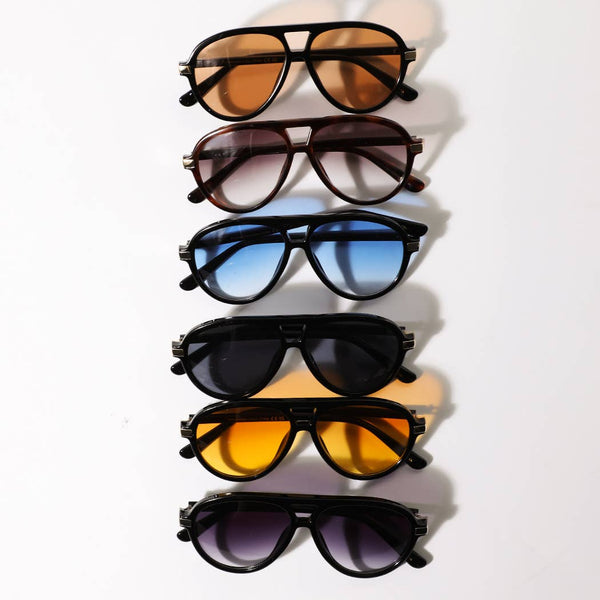 Aviator with Metal Accent