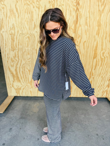 Loren Navy Multi Stripe Set