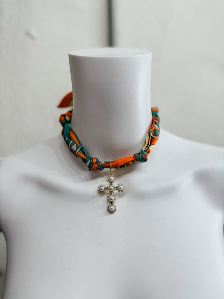 Rich Scarf Charm Necklace Palmas